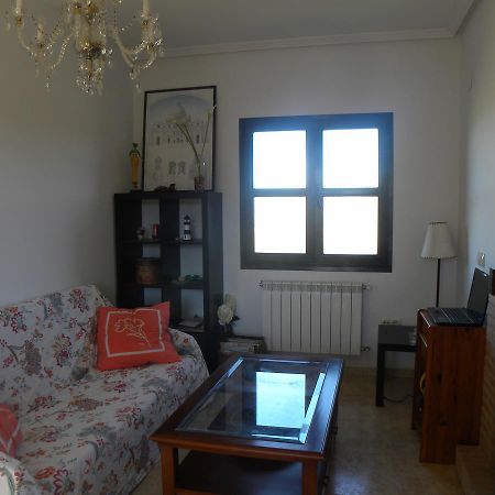 El Jardin De Los Gatos Apartament Caces Kültér fotó