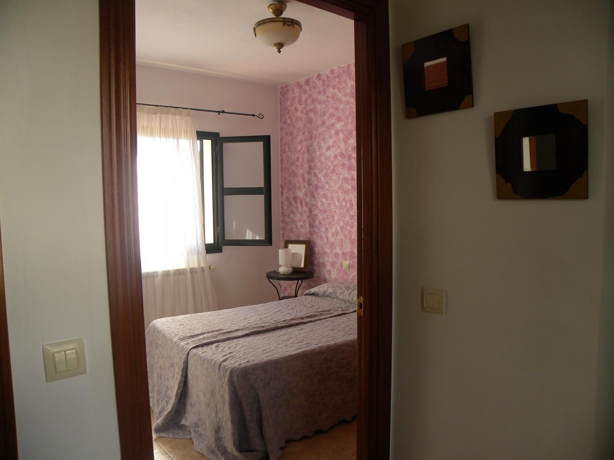El Jardin De Los Gatos Apartament Caces Kültér fotó